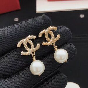 Chanel pearl earrings